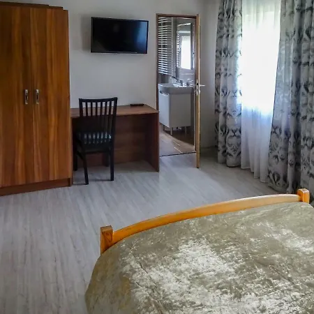 Проживание в семье Goscinne